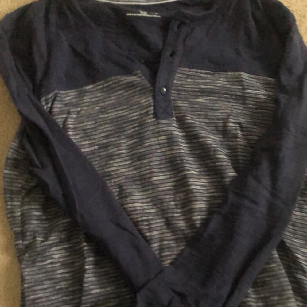 Men’s long sleeve Henley